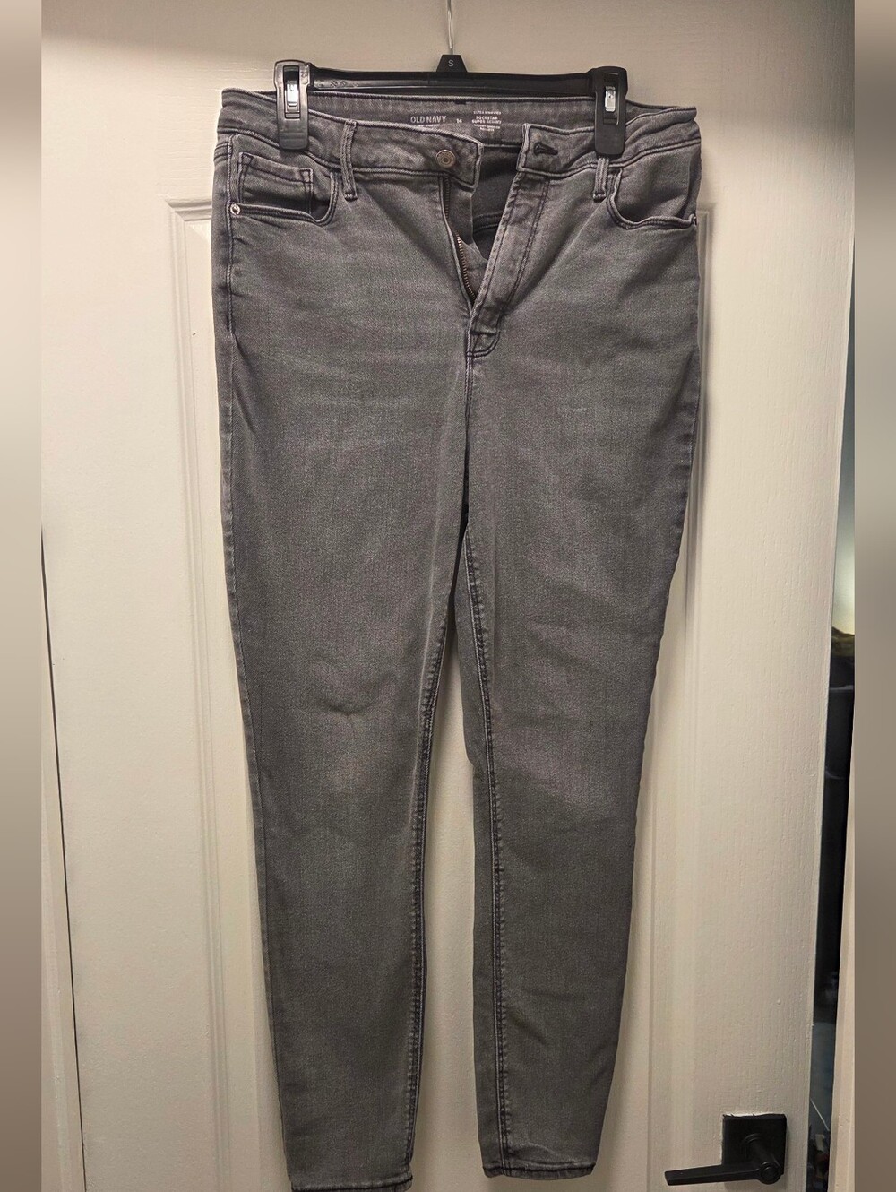 Old Navy Women's Skinny Jeans - Gray Wash Size 14